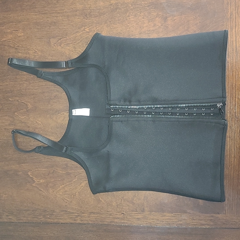 Blitz Moda Waist Trainer. Polyester & Spandex. Durable Material. Medium & New.